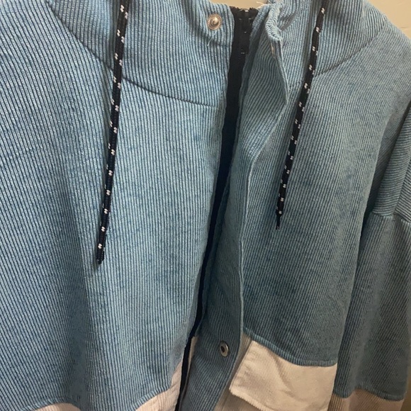 Cute jacket - Picture 2 of 3